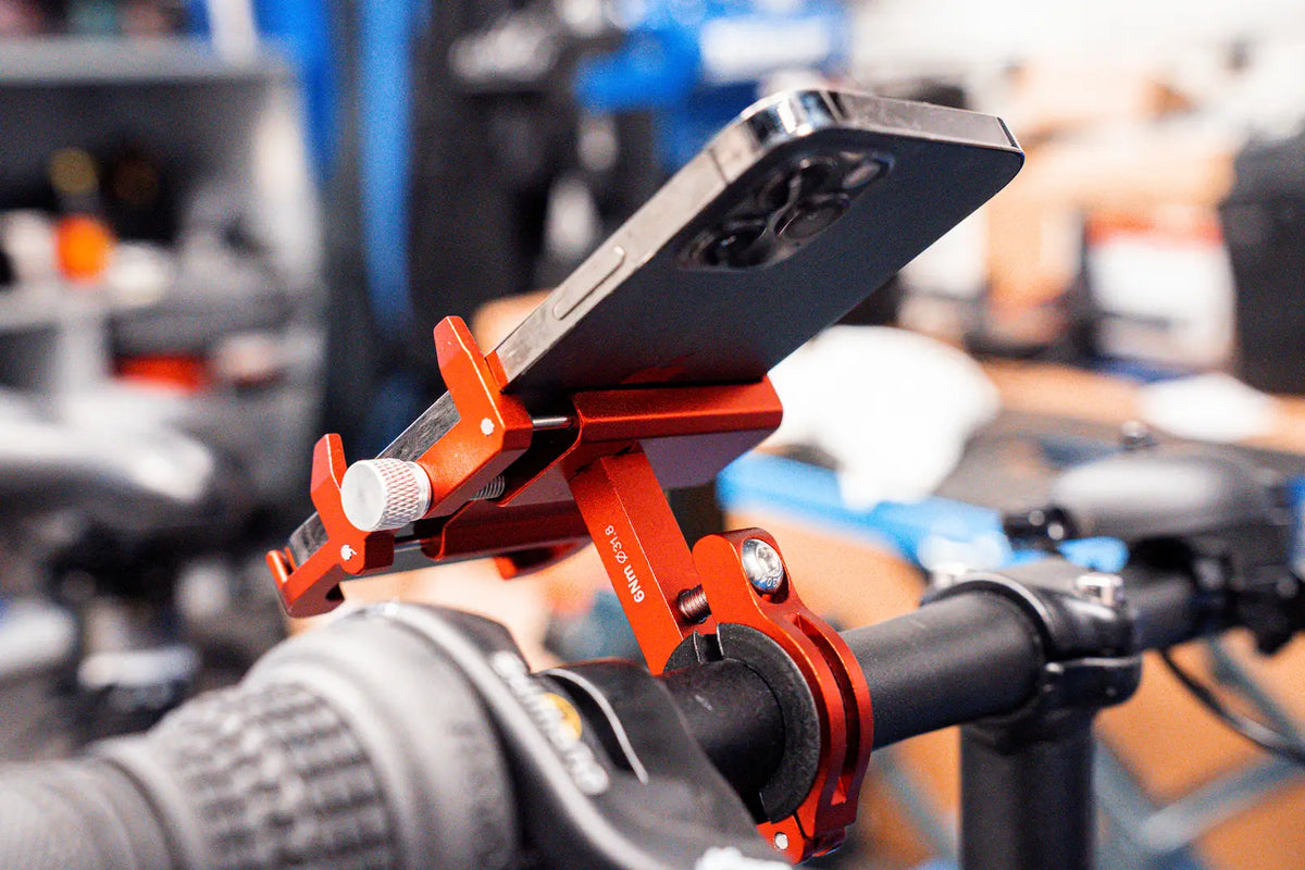 Support smartphone vélo : comment choisir un modèle fiable et sécurisé ?
