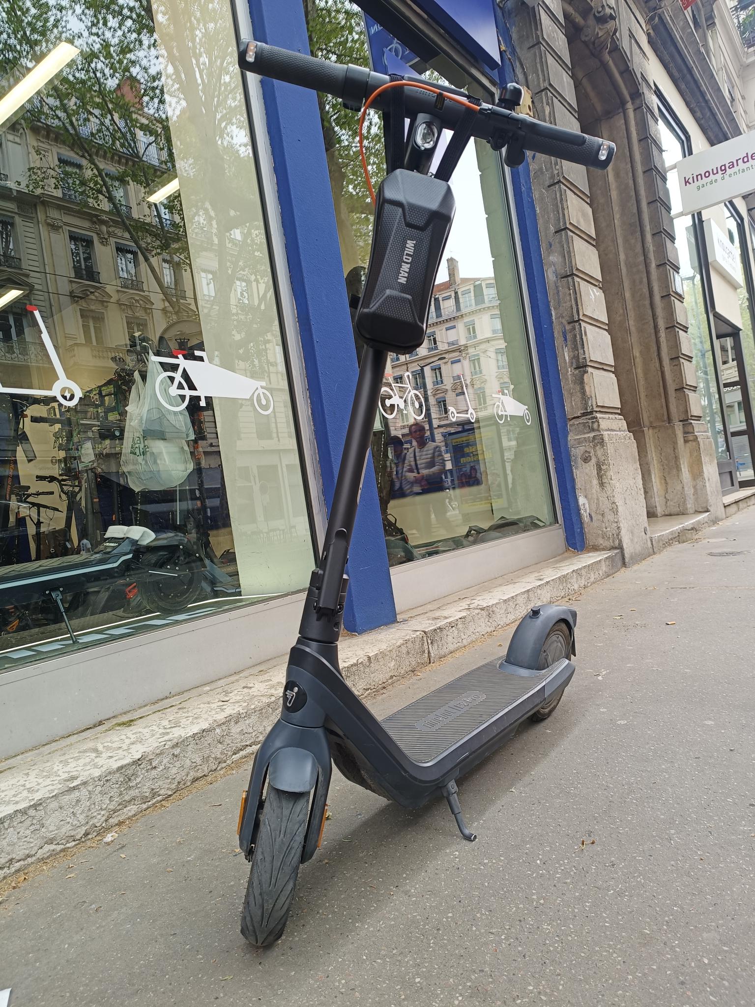 Ninebot E2 PRO E (reconditionnée)